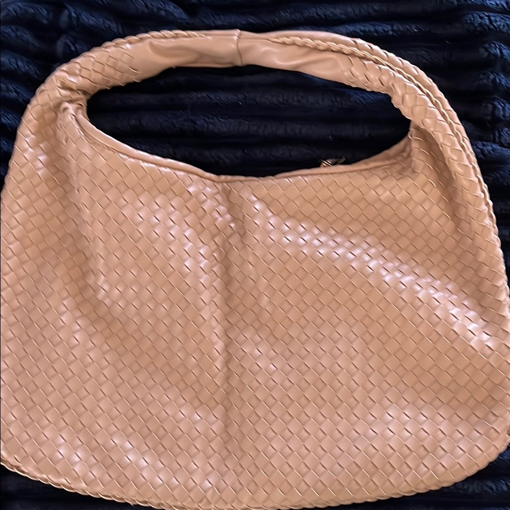 Elegant Tan Woven Women's Bag